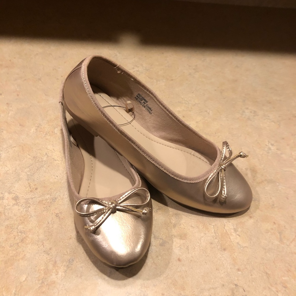 Forever 21 Gold Flats